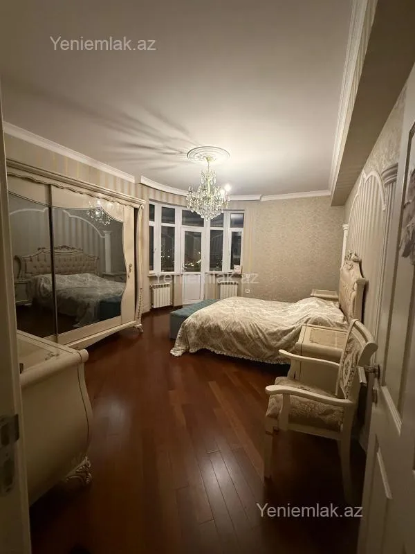 Satılır 3 otaqlı yeni tikili 155 m²