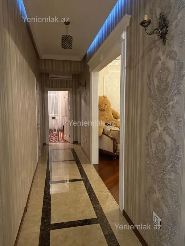 Satılır 3 otaqlı yeni tikili 155 m²