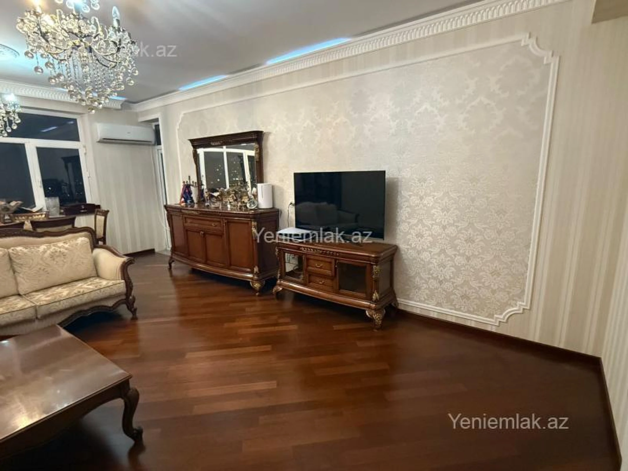 Satılır 3 otaqlı yeni tikili 155 m²