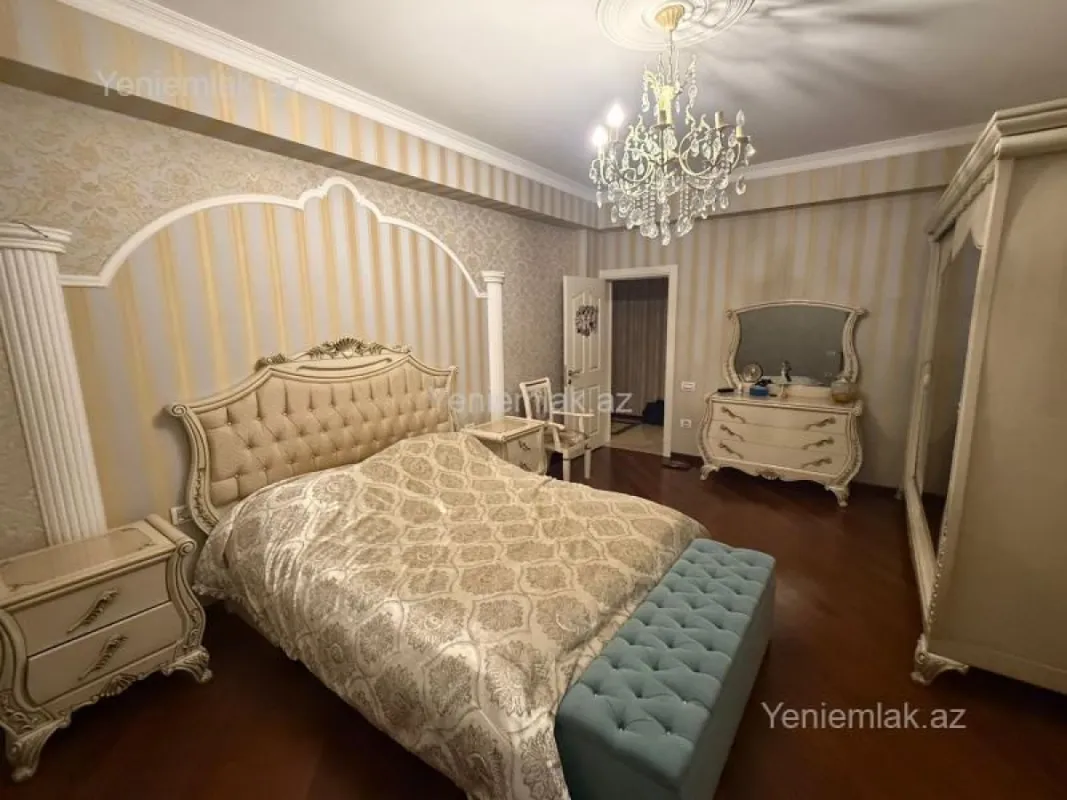Satılır 3 otaqlı yeni tikili 155 m²