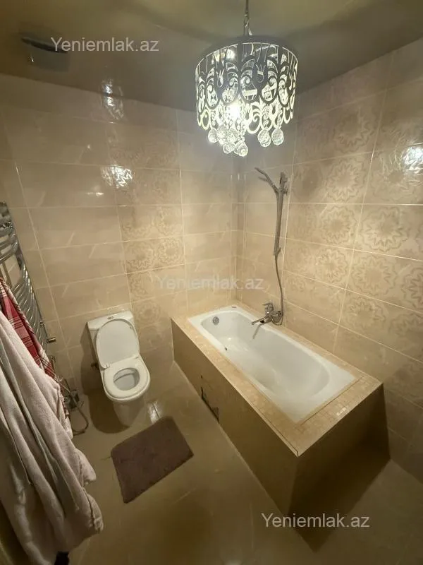 Satılır 3 otaqlı yeni tikili 155 m²