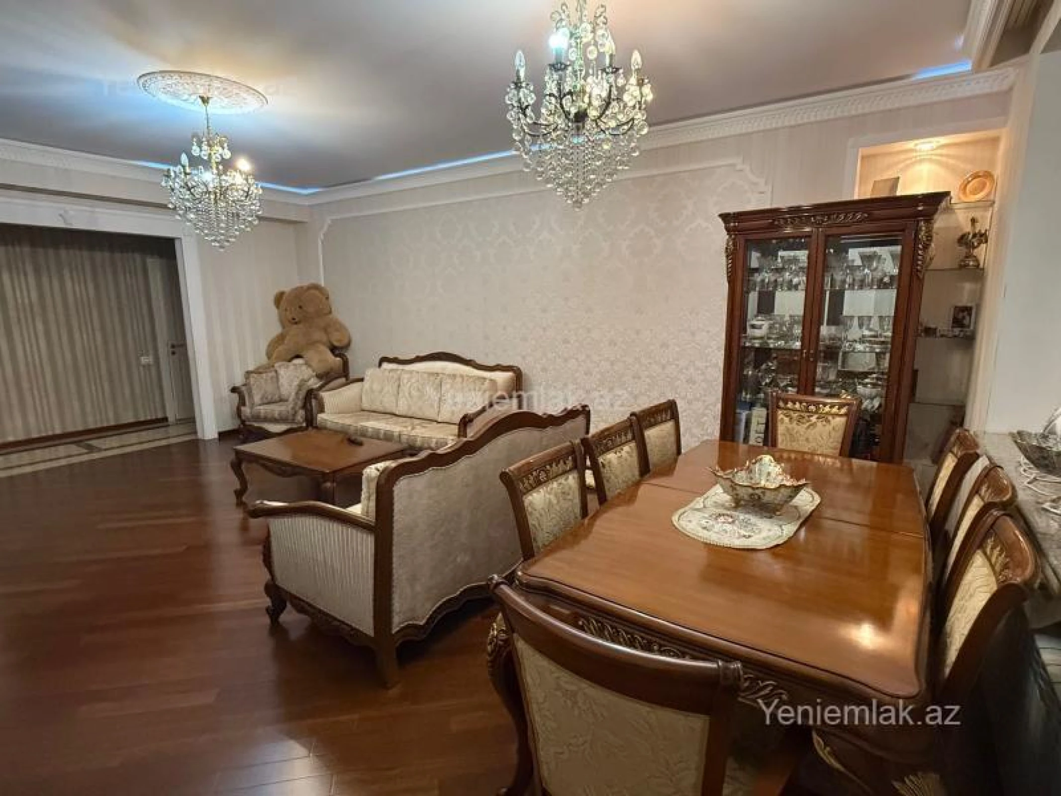 Satılır 3 otaqlı yeni tikili 155 m²