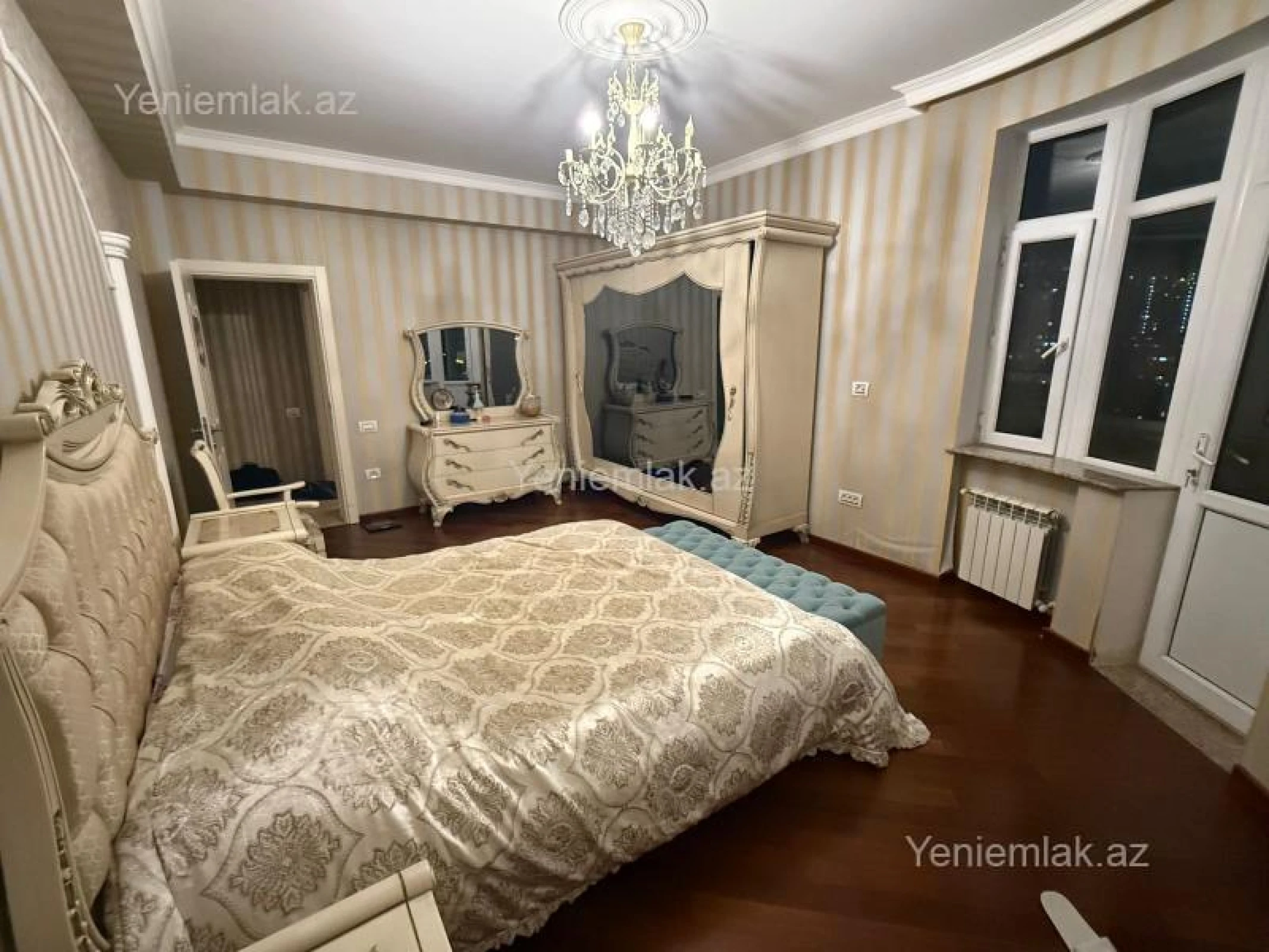Satılır 3 otaqlı yeni tikili 155 m²