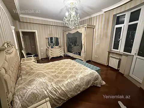 Satılır 3 otaqlı yeni tikili 155 m²