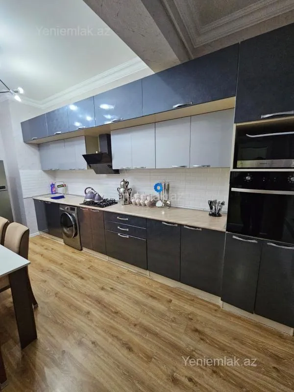 Satılır 3 otaqlı köhnə tikili 109 m²