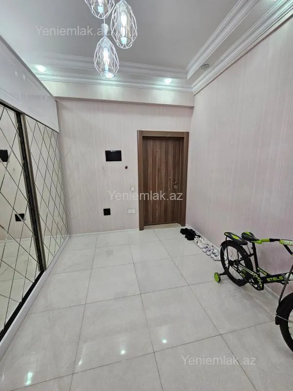 Satılır 3 otaqlı köhnə tikili 109 m²