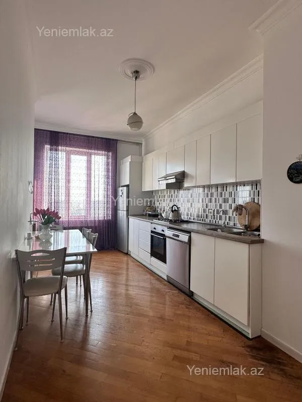 Satılır 3 otaqlı yeni tikili 112 m²