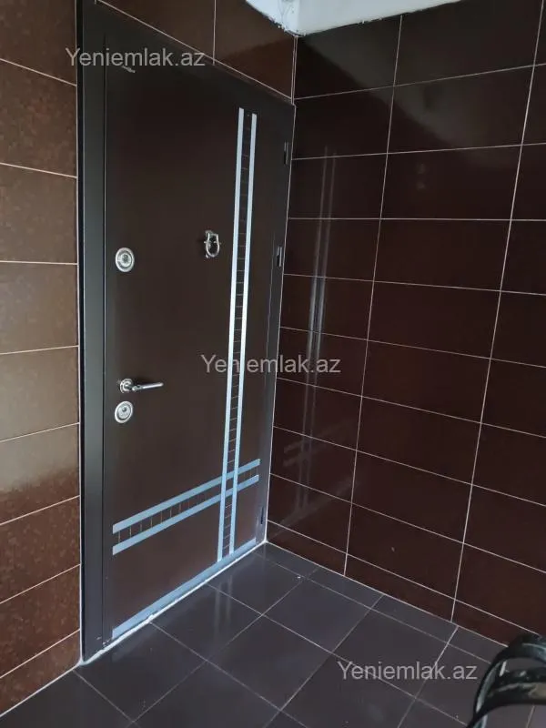 Satılır 4 otaqlı köhnə tikili 85 m²