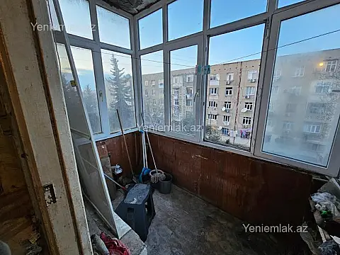 Satılır 2 otaqlı köhnə tikili 50 m²