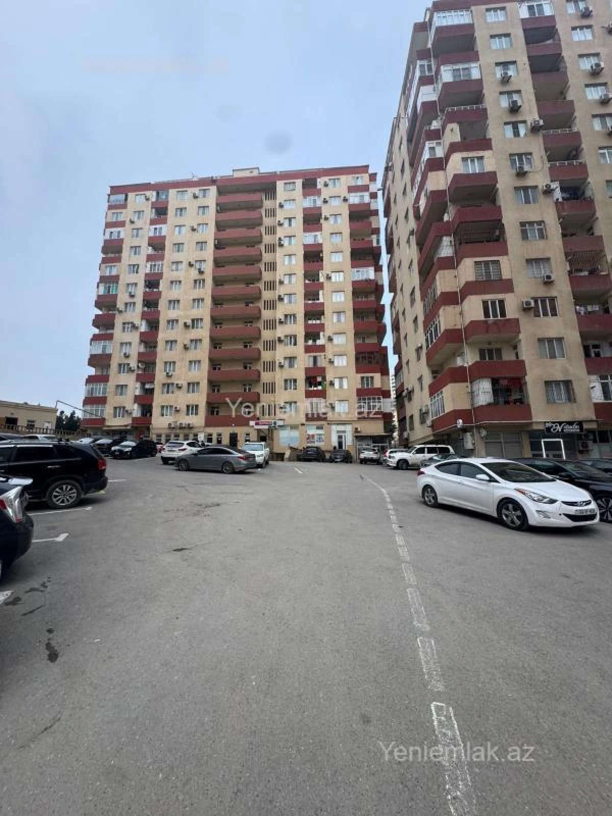 Satılır 4 otaqlı yeni tikili 130 m²