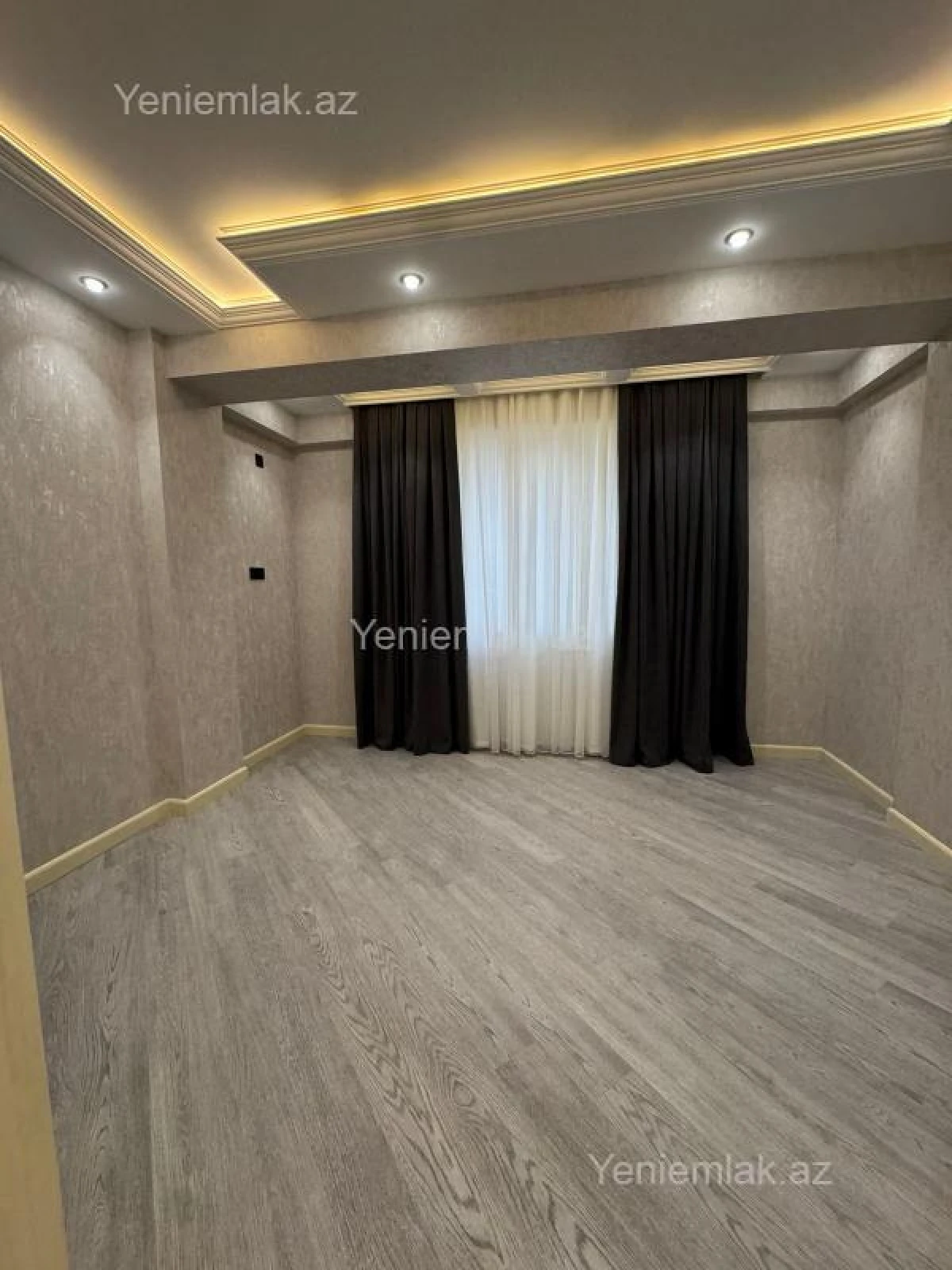 Satılır 4 otaqlı yeni tikili 130 m²