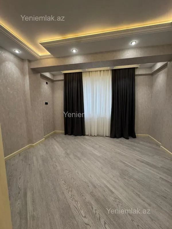 Satılır 4 otaqlı yeni tikili 130 m²