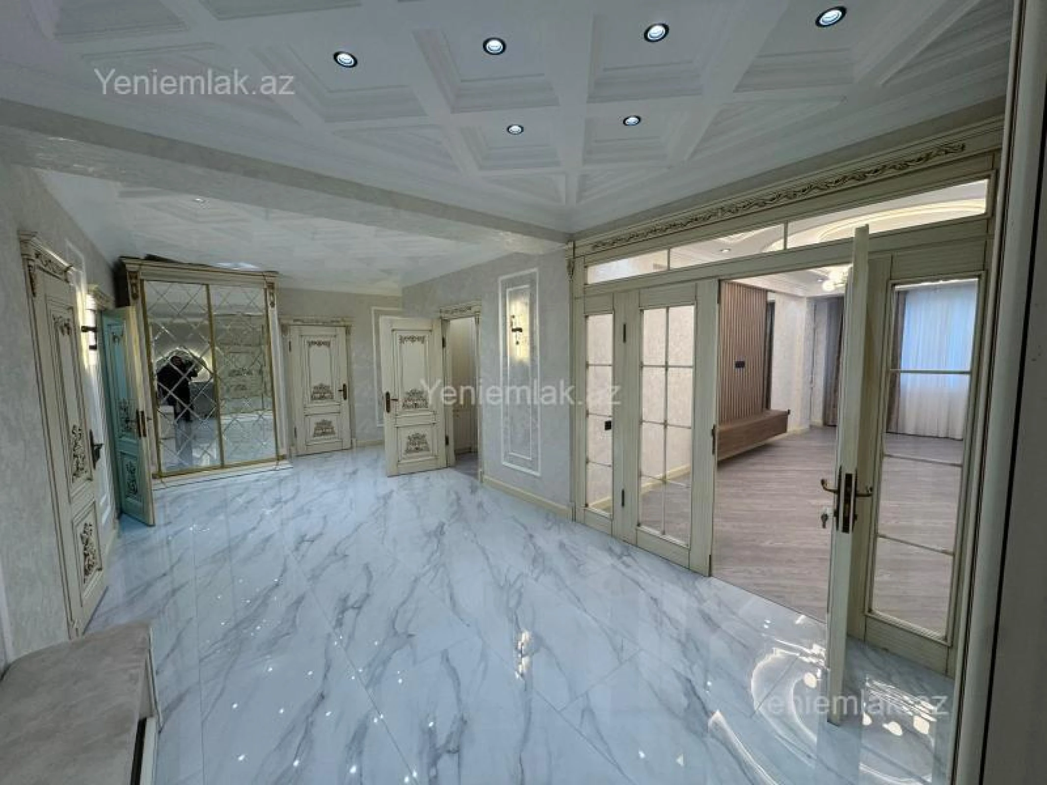 Satılır 4 otaqlı yeni tikili 130 m²