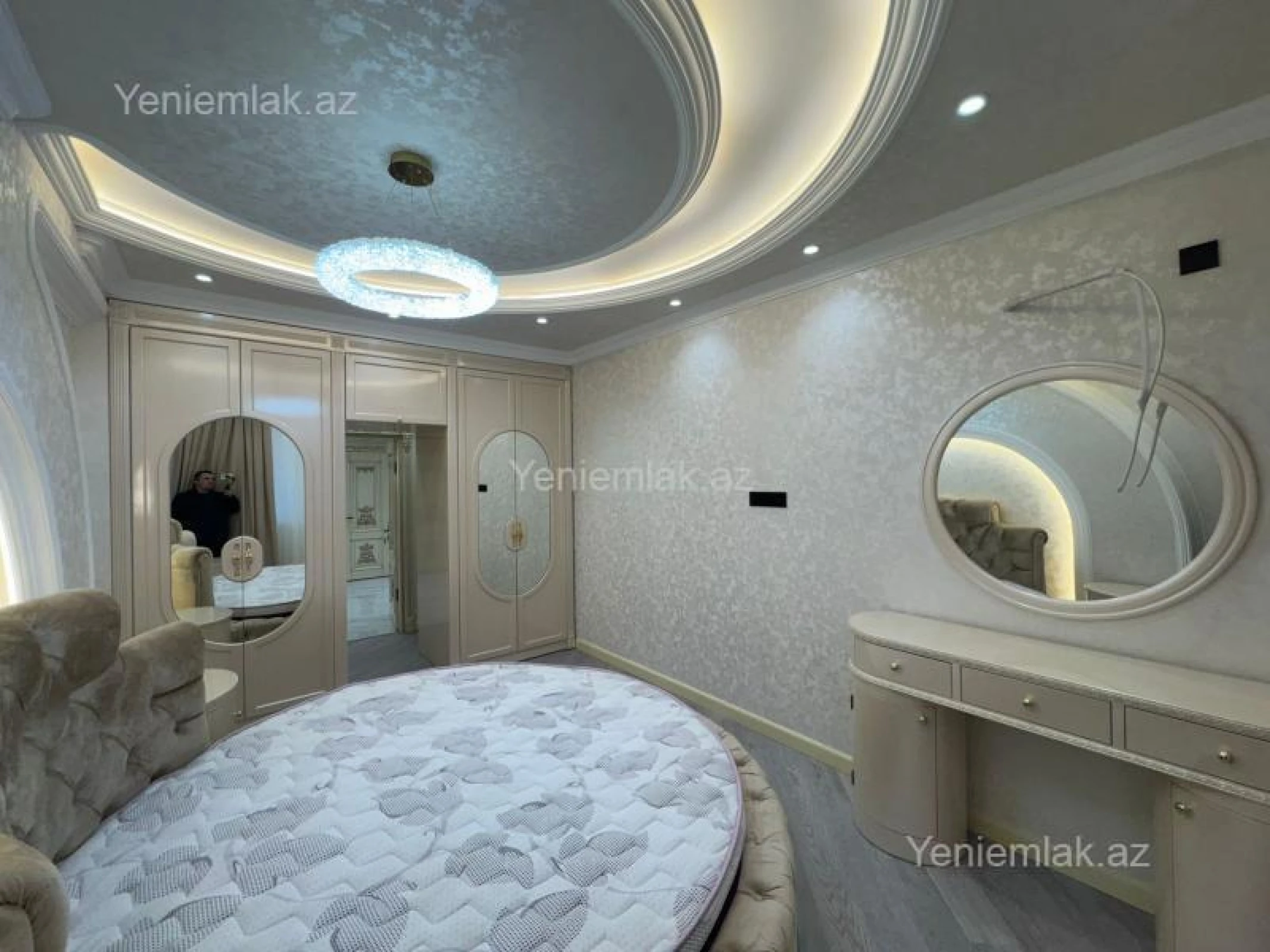 Satılır 4 otaqlı yeni tikili 130 m²