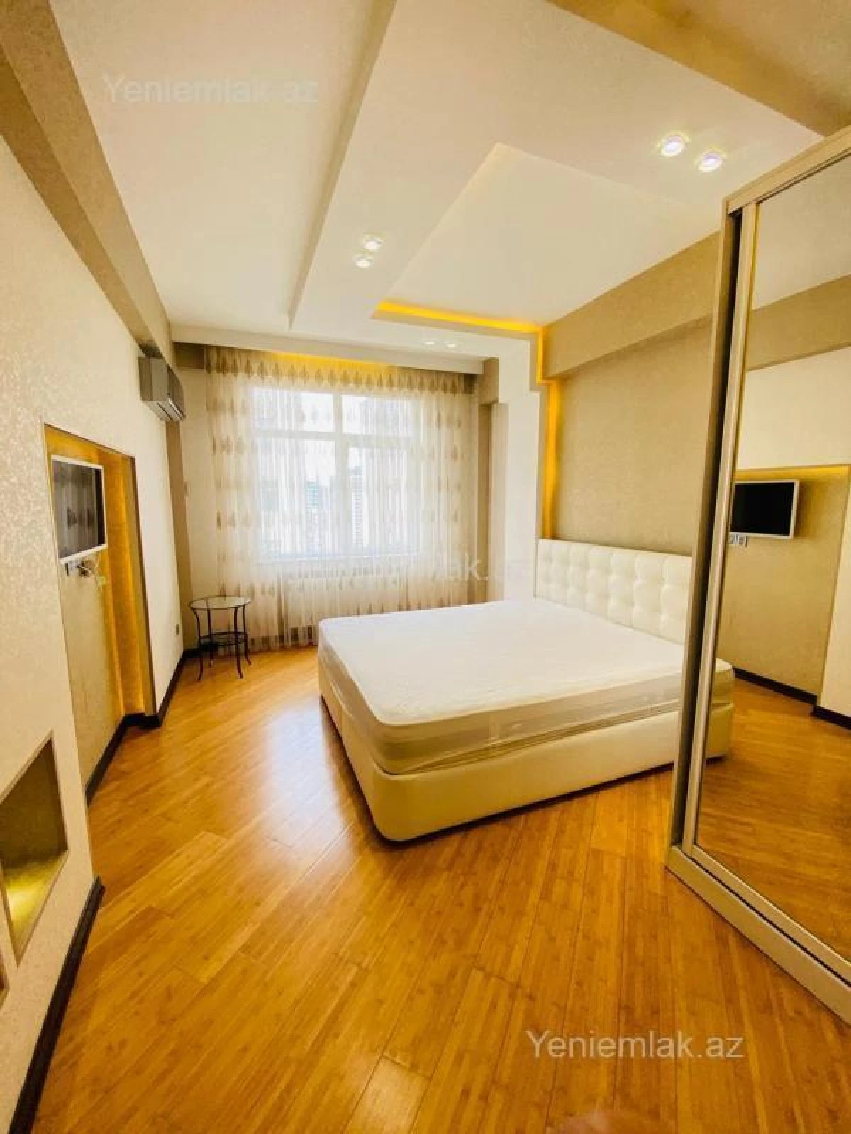 Satılır 3 otaqlı yeni tikili 113 m²