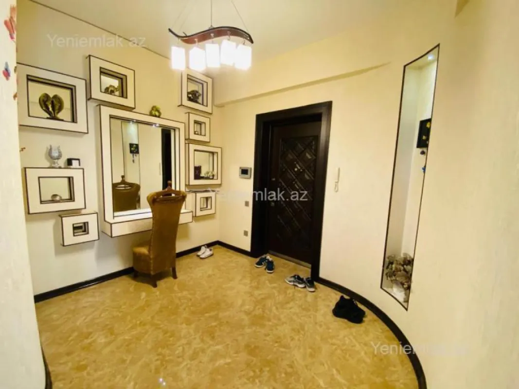 Satılır 3 otaqlı yeni tikili 113 m²