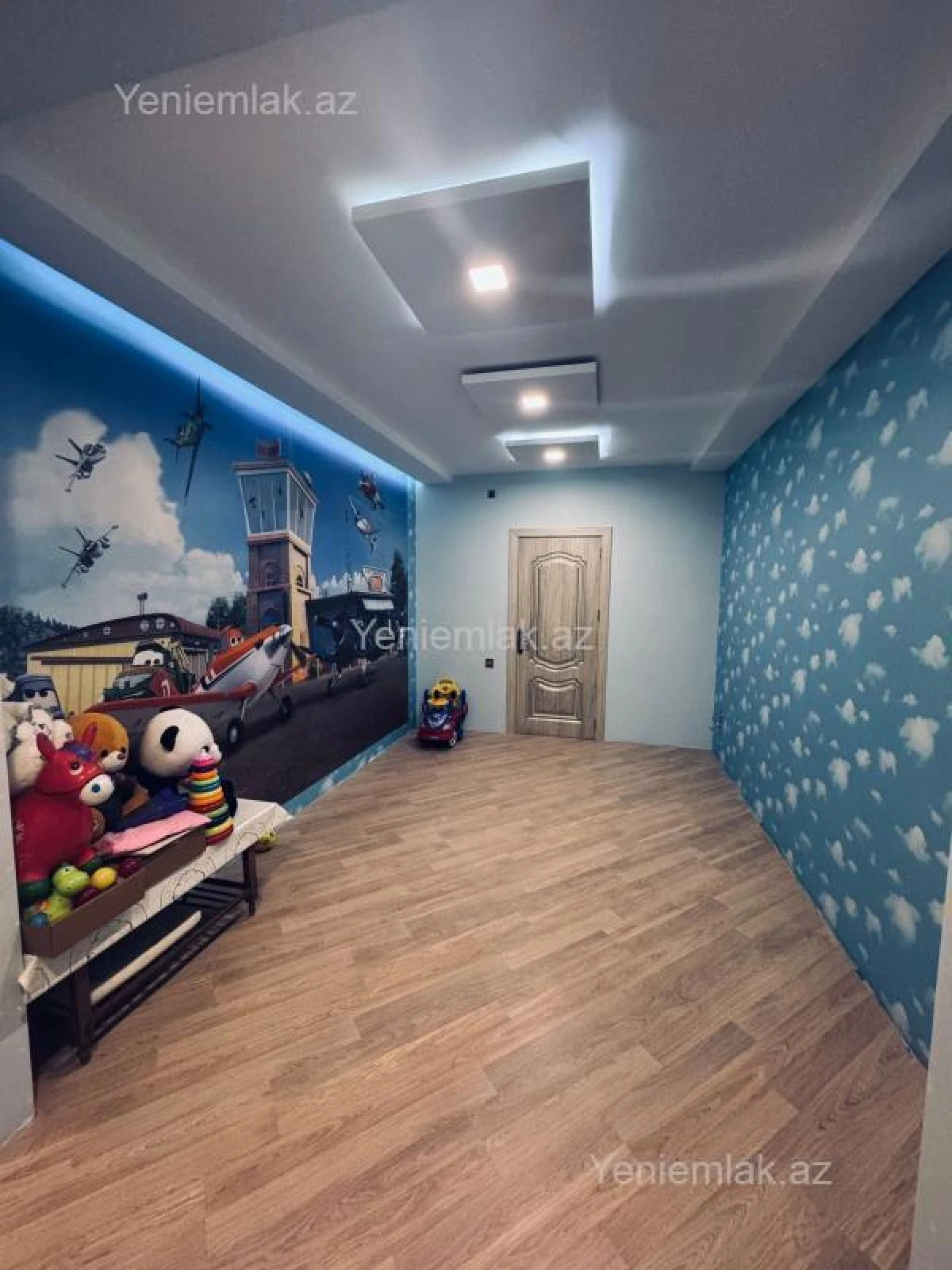 Satılır 5 otaqlı köhnə tikili 120 m²