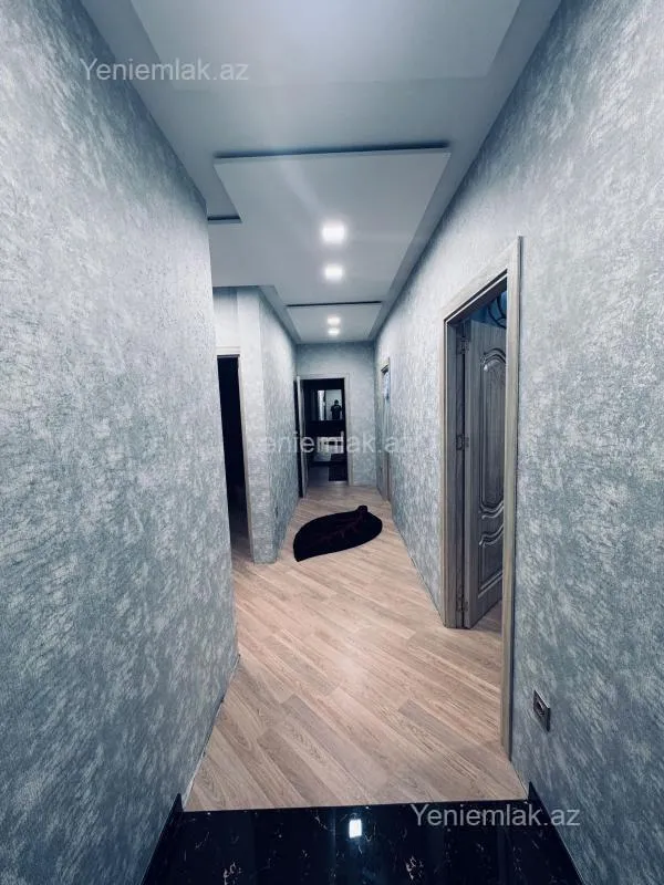 Satılır 5 otaqlı köhnə tikili 120 m²