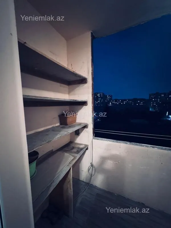 Satılır 5 otaqlı köhnə tikili 120 m²
