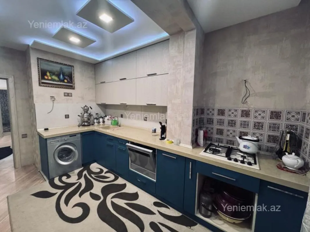 Satılır 5 otaqlı köhnə tikili 120 m²