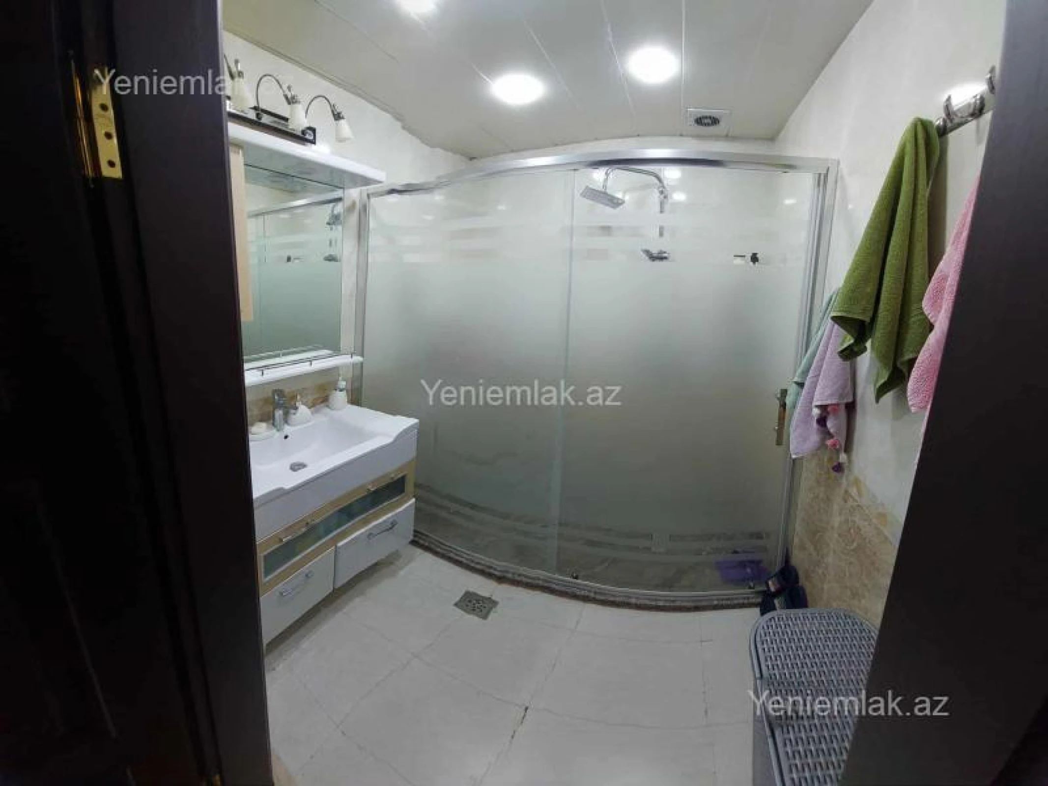 Satılır 3 otaqlı yeni tikili 120 m²