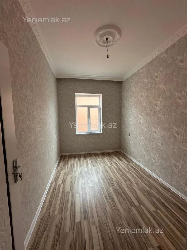 Satılır 4 otaqlı həyət evi 140 m²