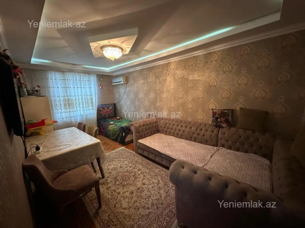 Satılır 3 otaqlı köhnə tikili 80 m²