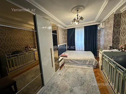 Satılır 3 otaqlı köhnə tikili 80 m²