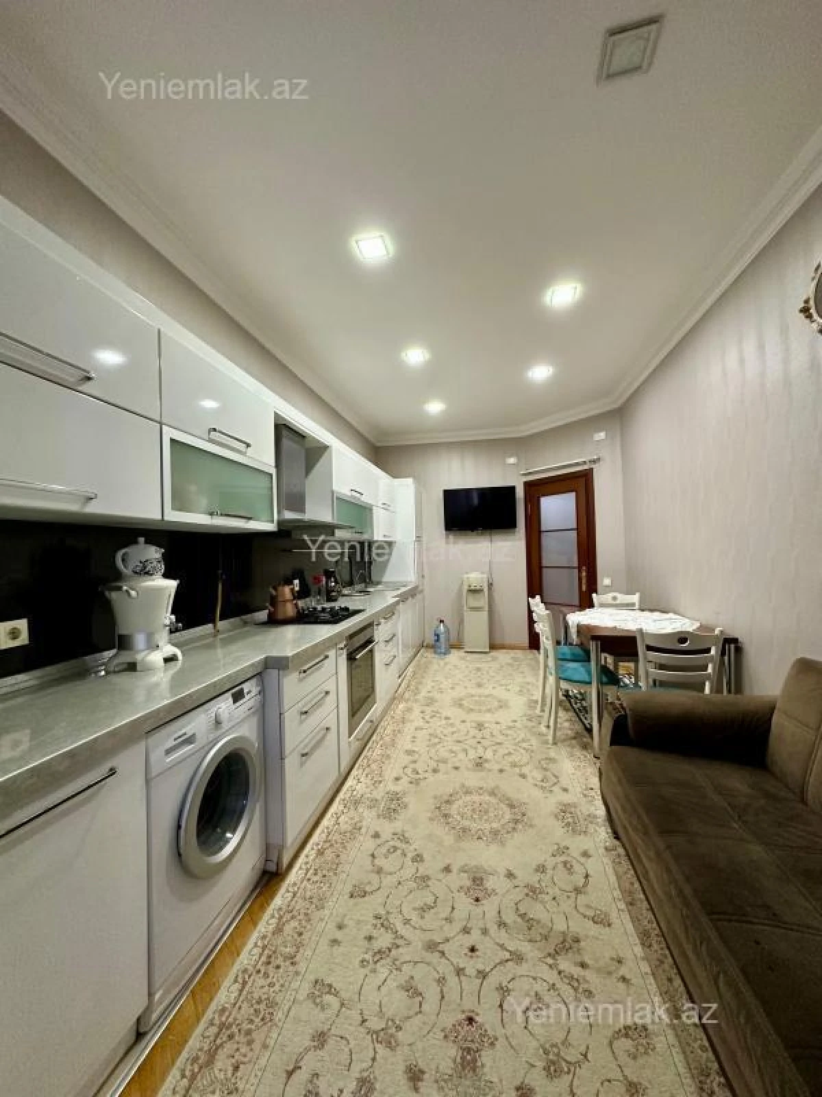 Satılır 3 otaqlı yeni tikili 120 m²