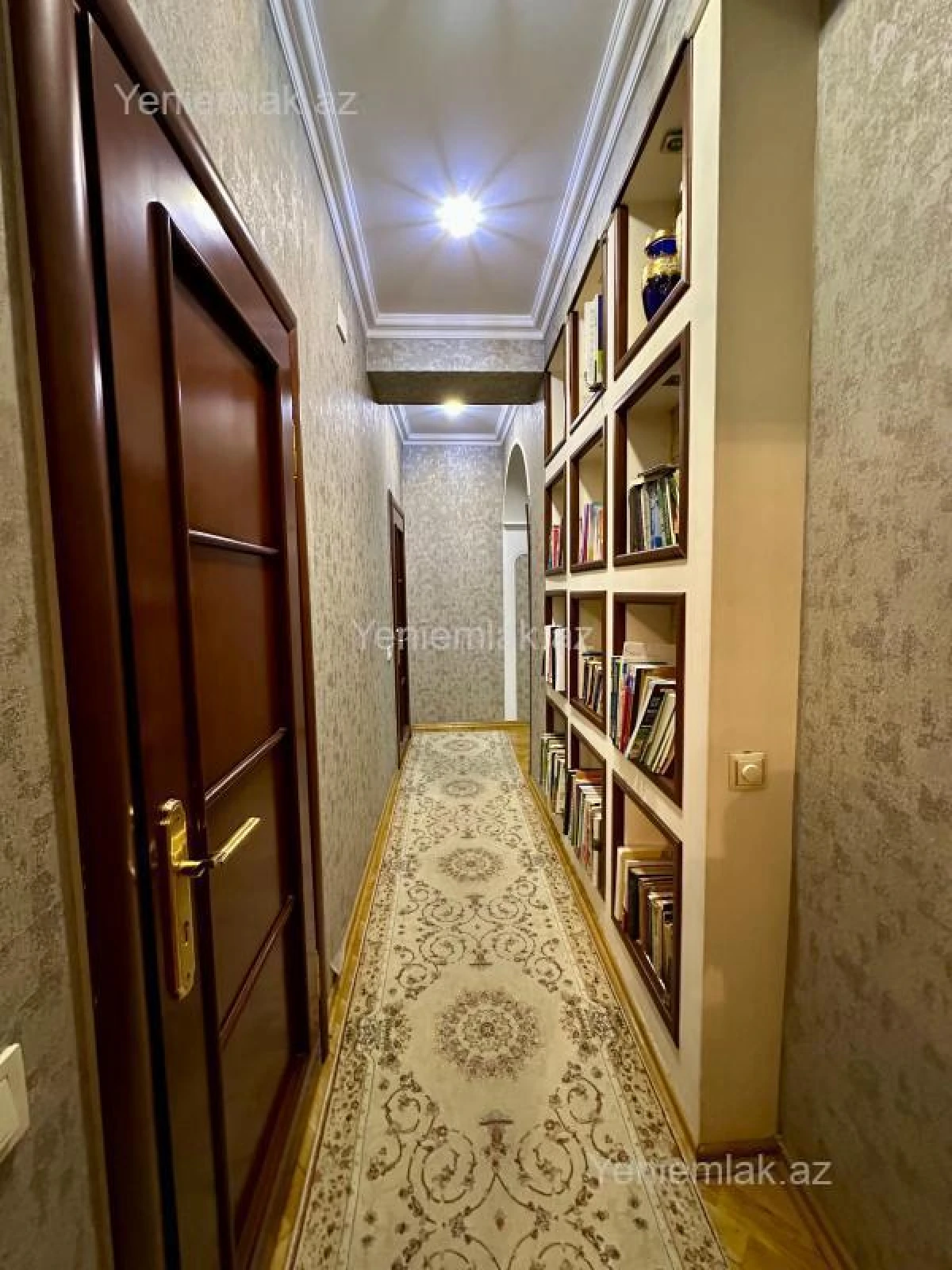 Satılır 3 otaqlı yeni tikili 120 m²