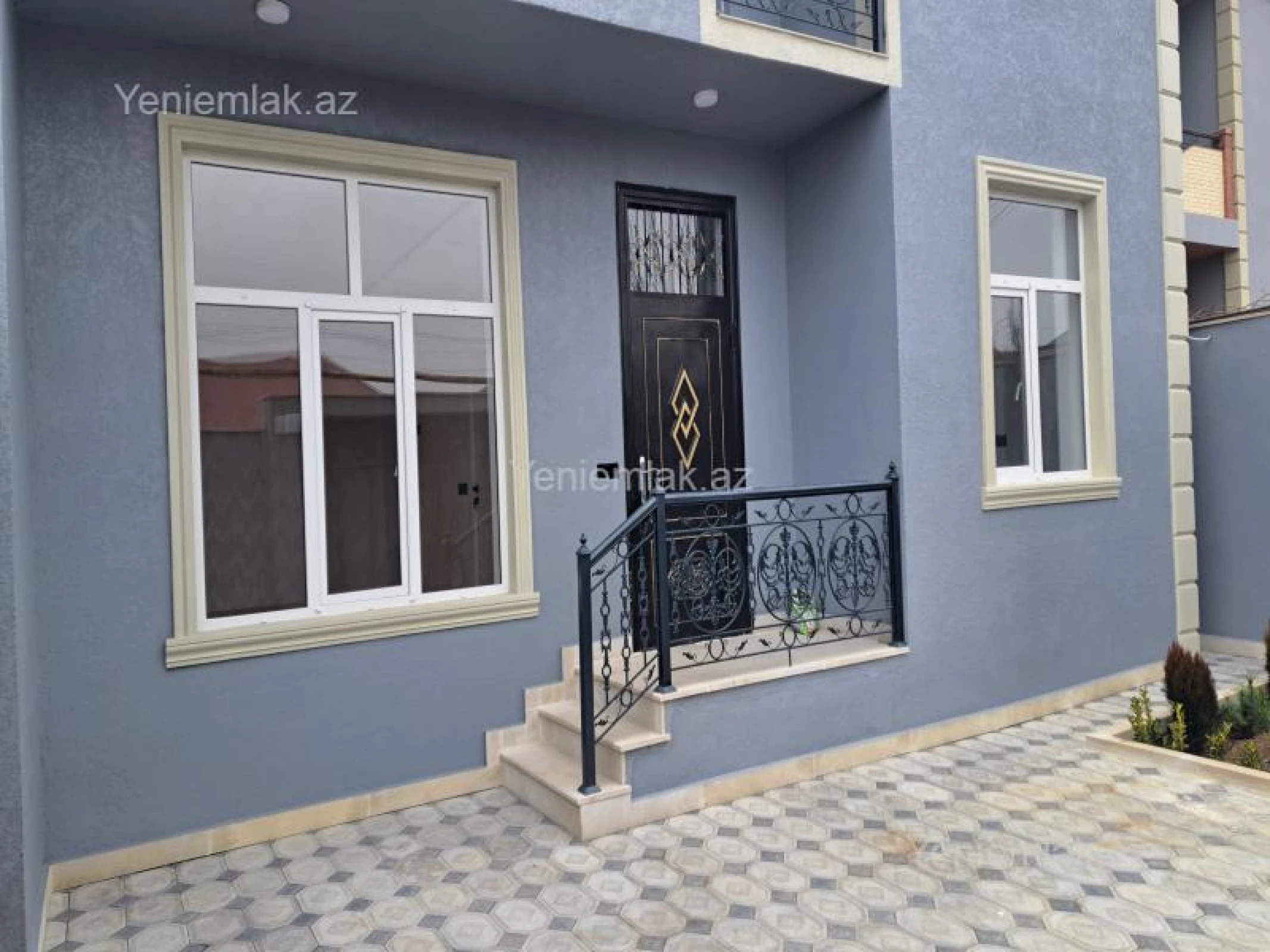 Satılır 3 otaqlı həyət evi 140 m²