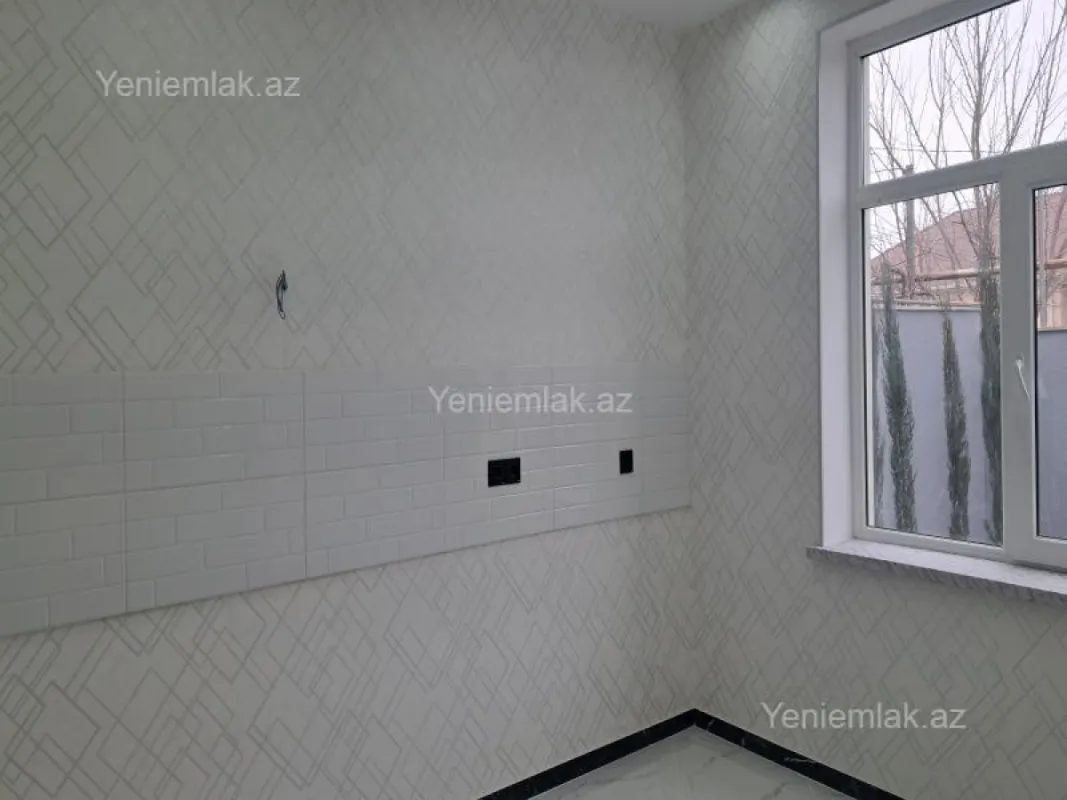 Satılır 3 otaqlı həyət evi 140 m²