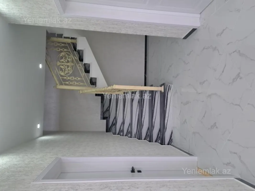 Satılır 3 otaqlı həyət evi 140 m²