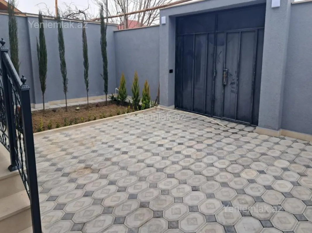 Satılır 3 otaqlı həyət evi 140 m²