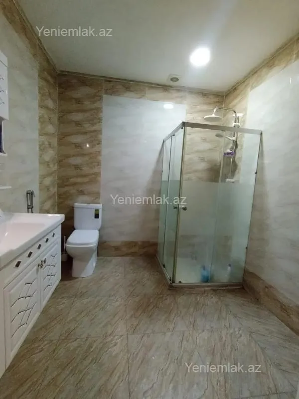 Satılır 3 otaqlı yeni tikili 130 m²