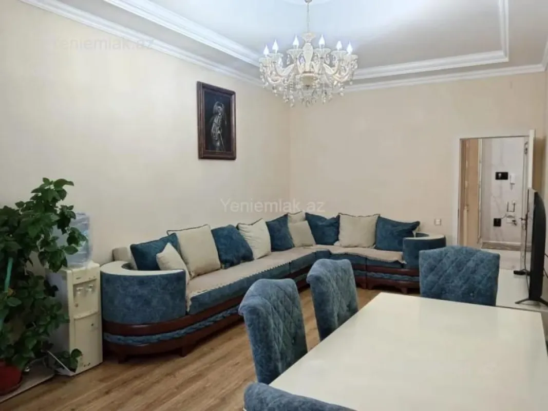 Satılır 3 otaqlı yeni tikili 130 m²