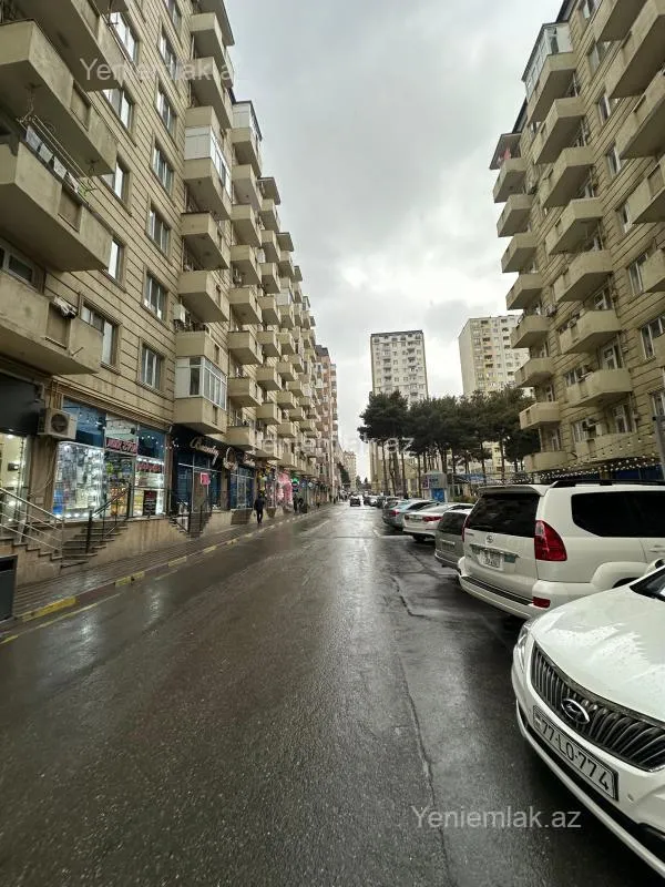 Satılır 2 otaqlı yeni tikili 61 m²