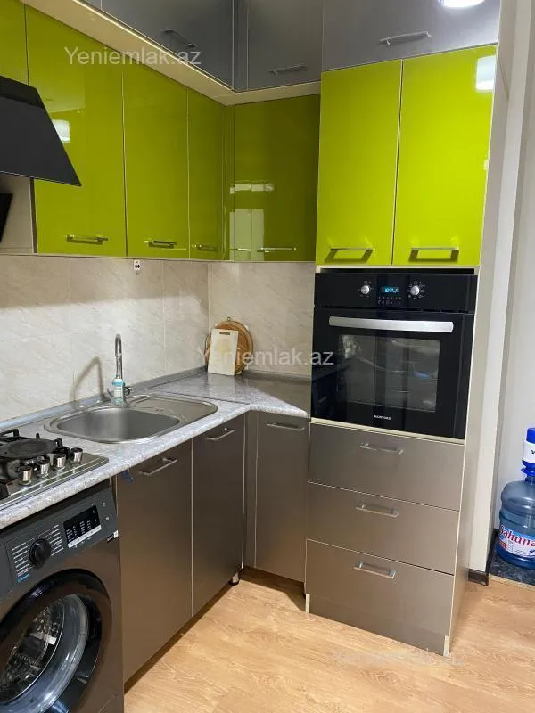 Satılır 3 otaqlı yeni tikili 93 m²