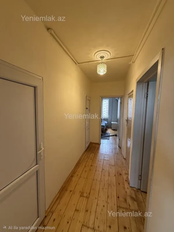 Satılır 2 otaqlı köhnə tikili 55 m²