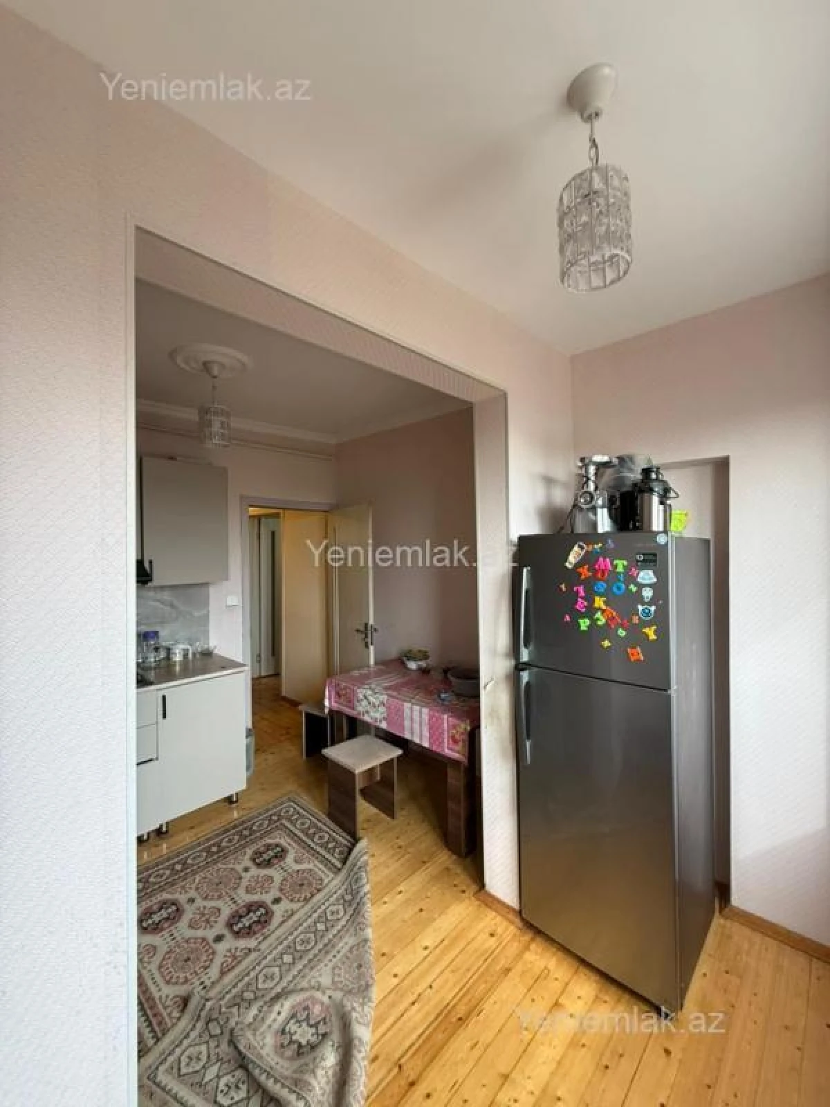 Satılır 2 otaqlı köhnə tikili 55 m²
