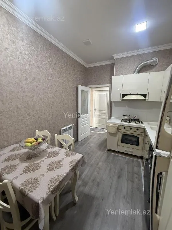 Satılır 3 otaqlı yeni tikili 73 m²