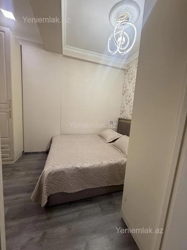 Satılır 3 otaqlı yeni tikili 73 m²