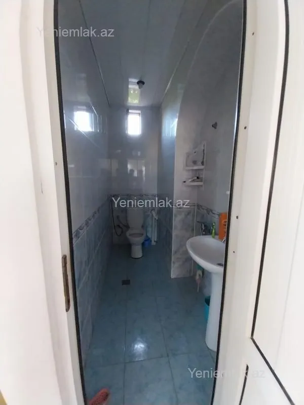 Satılır 5 otaqlı həyət evi 175 m²