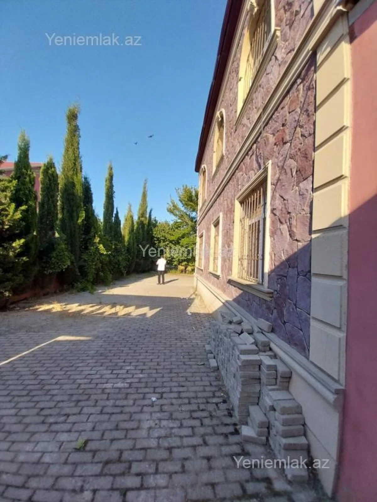 Satılır 5 otaqlı həyət evi 175 m²