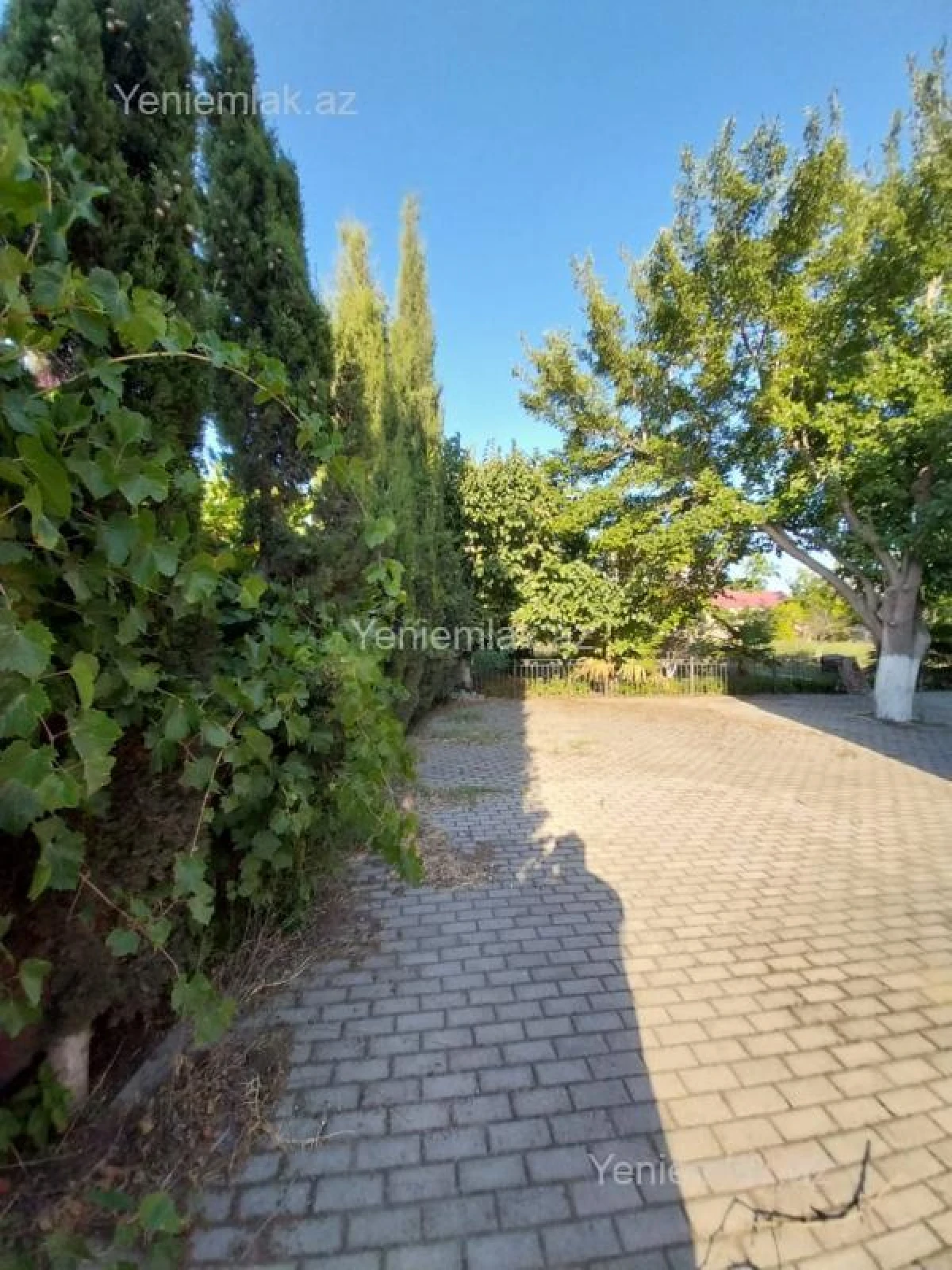 Satılır 5 otaqlı həyət evi 175 m²