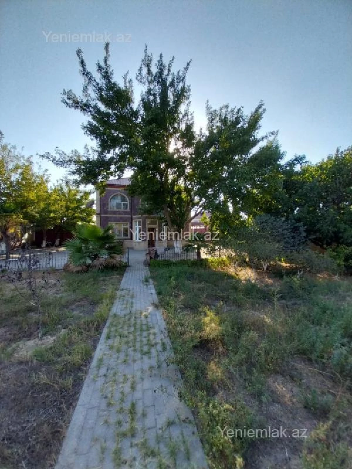 Satılır 5 otaqlı həyət evi 175 m²