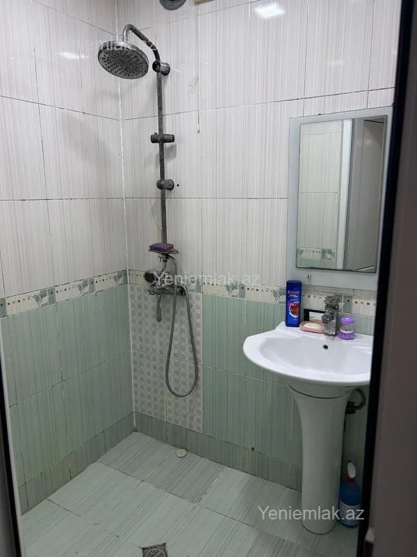 Satılır 3 otaqlı köhnə tikili 72 m²