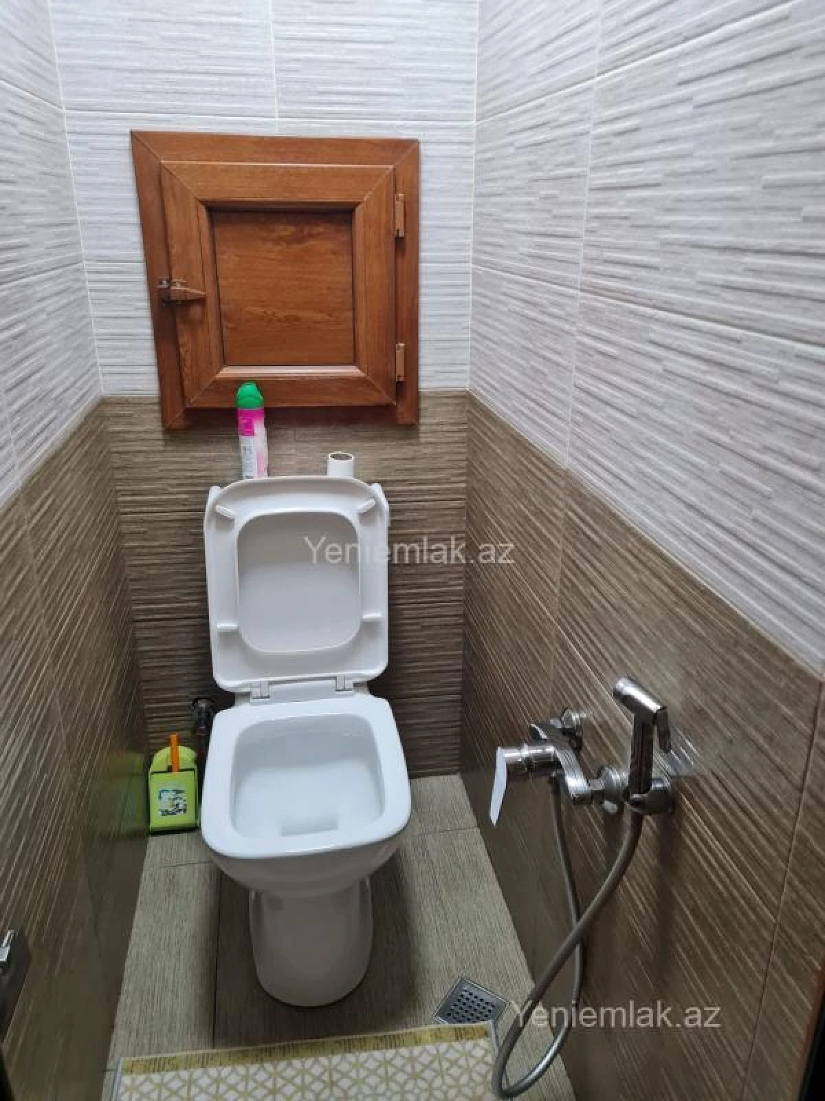 Satılır 4 otaqlı köhnə tikili 100 m²