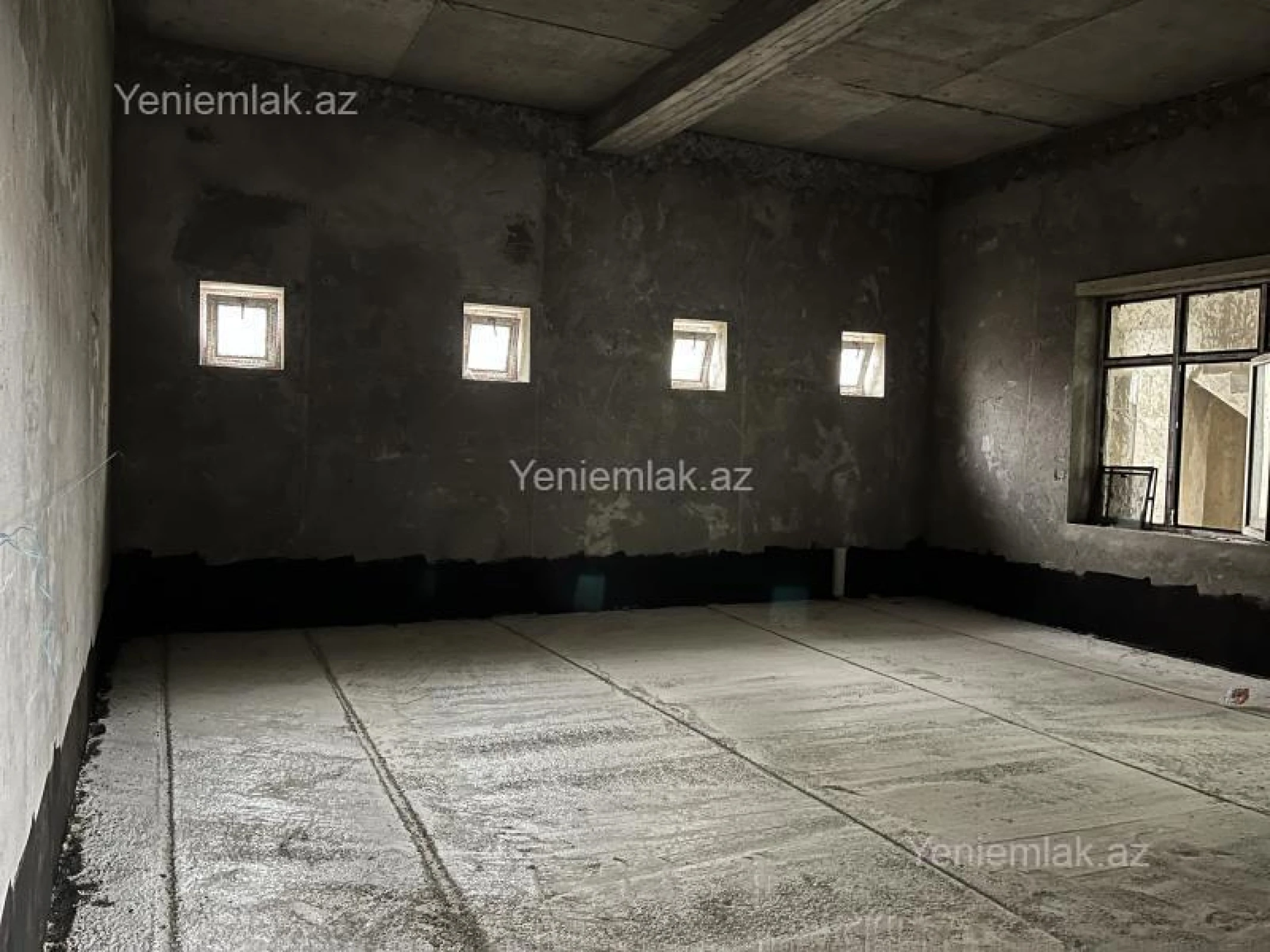 Satılır 4 otaqlı obyekt 320 m²