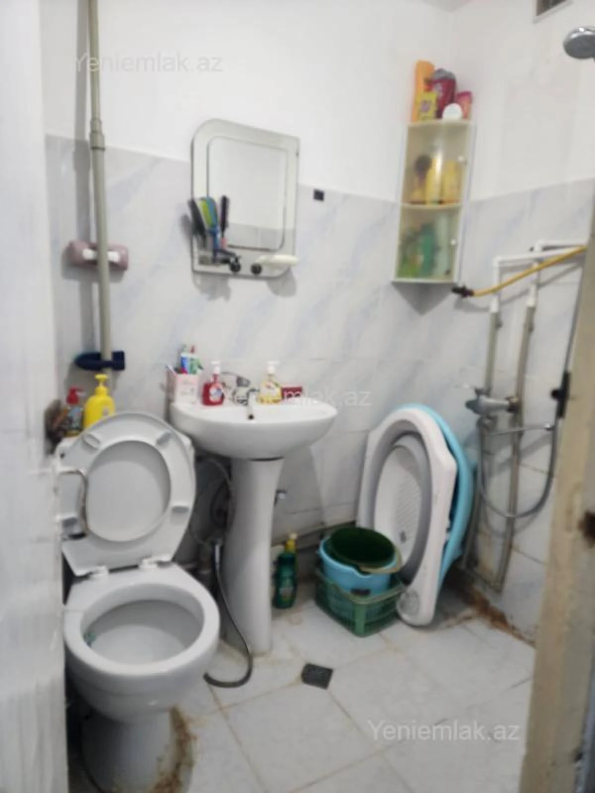 Satılır 1 otaqlı köhnə tikili 32 m²